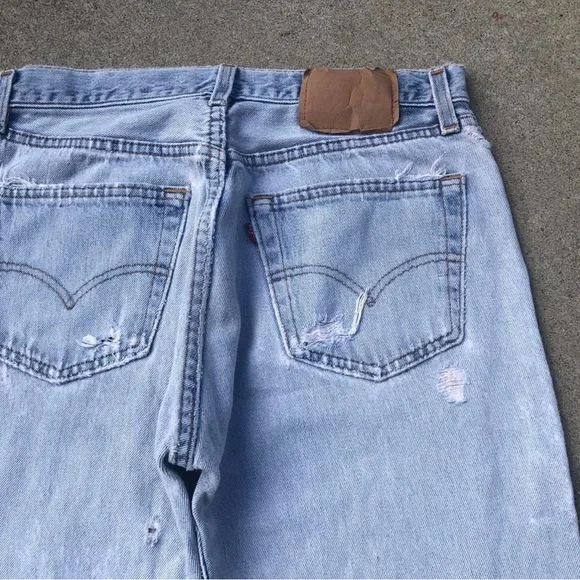 Vintage 80s lightwash levi - Picture 4 of 4